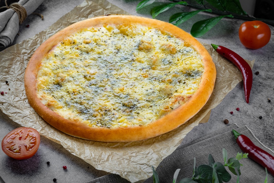 Сырный микс Сыр бри, сыр дор блю, моцарелла, прованские травы. 353 гр ...
